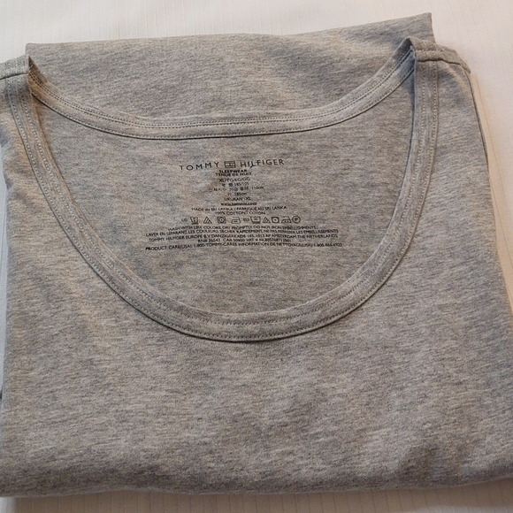 NWT Tommy Hilfiger Casual Workout Gym Grey Tank Top Size XL - Picture 4 of 5